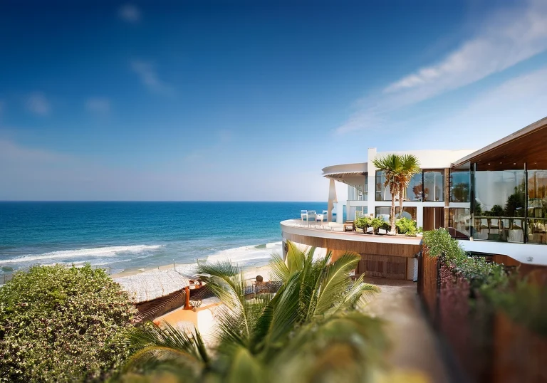 Oceanfront luxury property in Cabo San Lucas