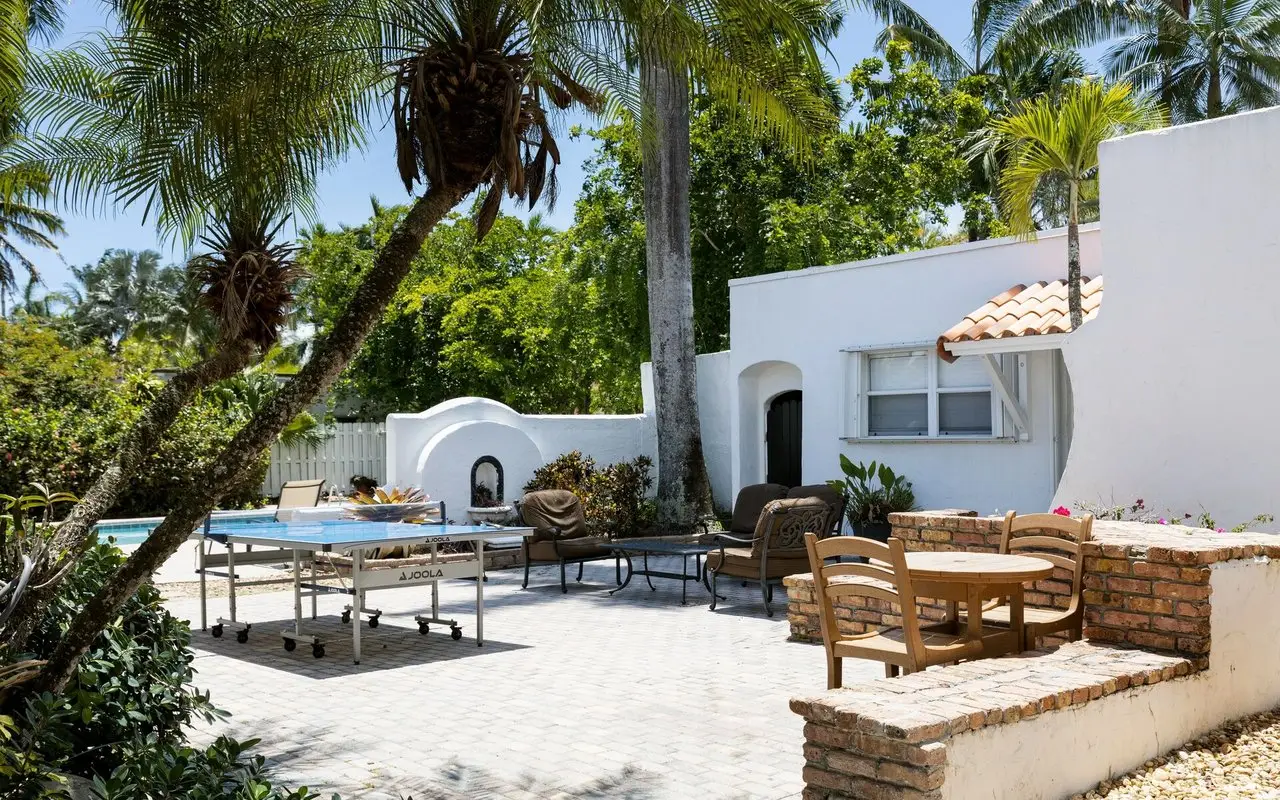 Quivira Beachfront vs Hillside: Living & Buying Guide